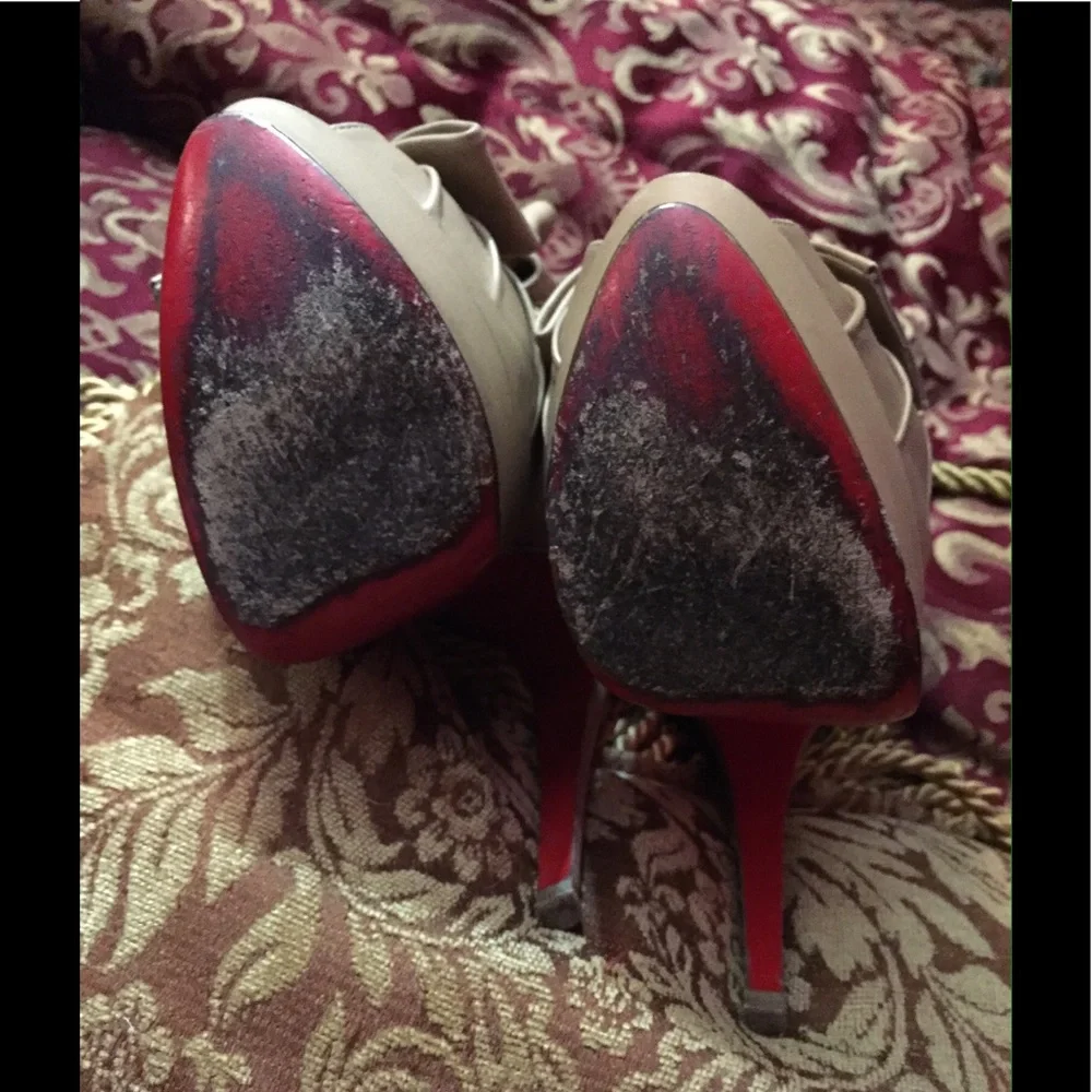 🛍Christian Louboutin 🛍  Madame Butterfly - Picture 6 of 7